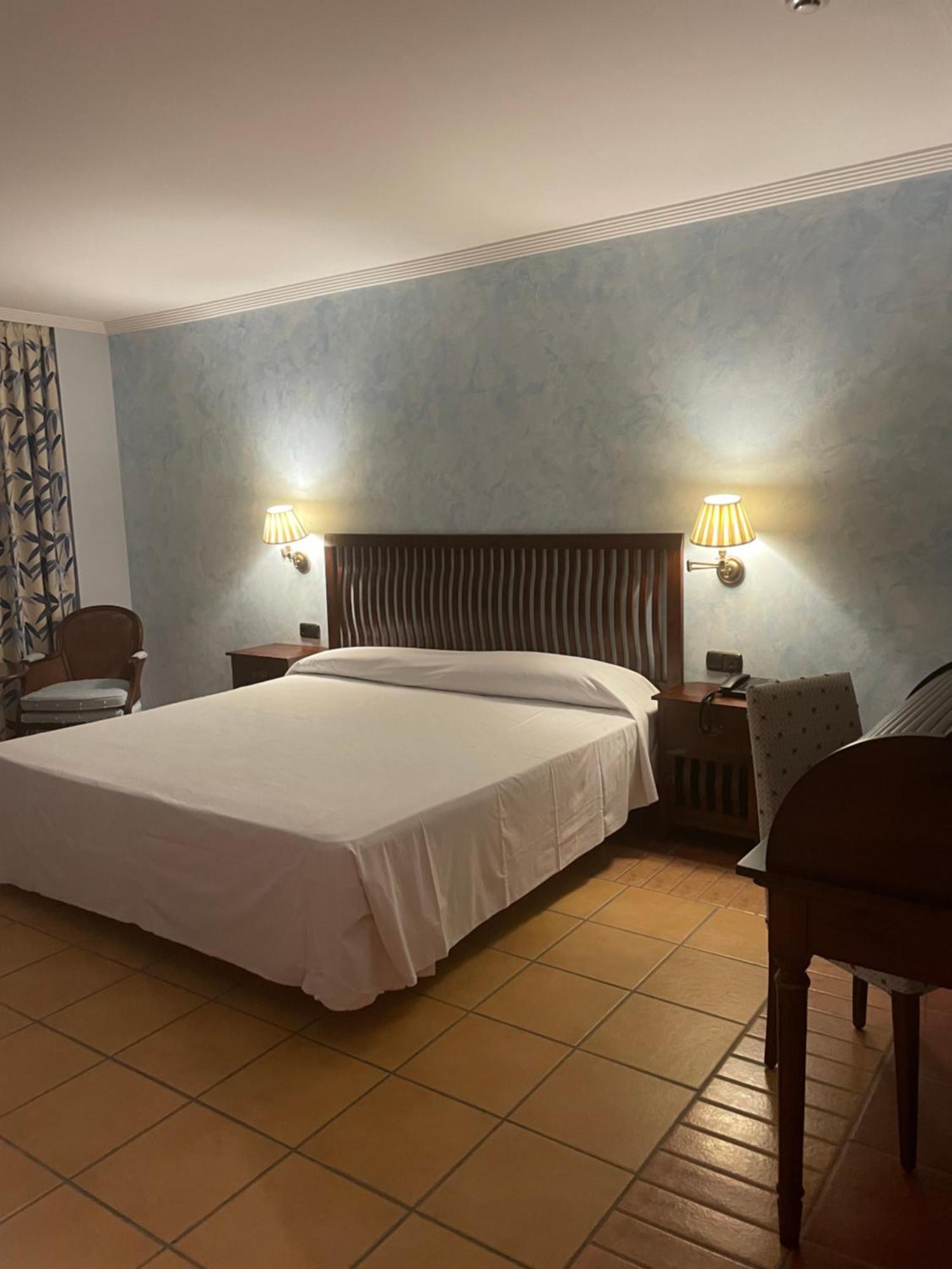 Hospedium Hotel Dona Mafalda De Castilla Plasencia Exteriér fotografie
